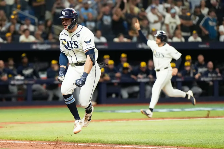 Rays stun Brewers in 12th, force World Series Game 5